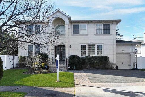 Image 1 of 26 for 1016 Dartmouth Ln in Long Island, Woodmere, NY, 11598