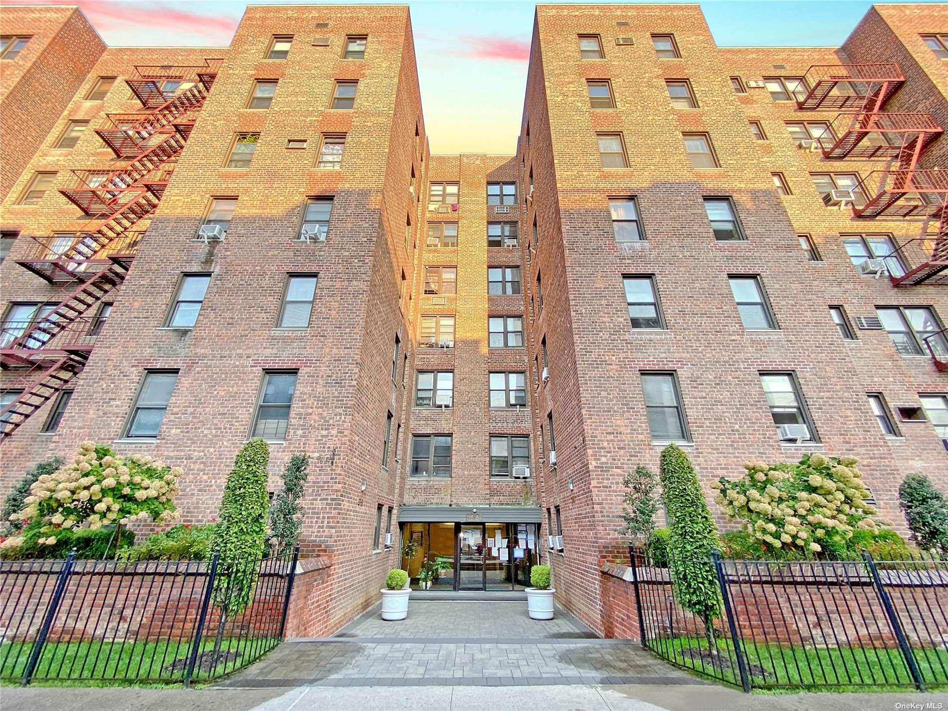 37-51 86th Street #3N in Queens, Jackson Heights, NY 11372