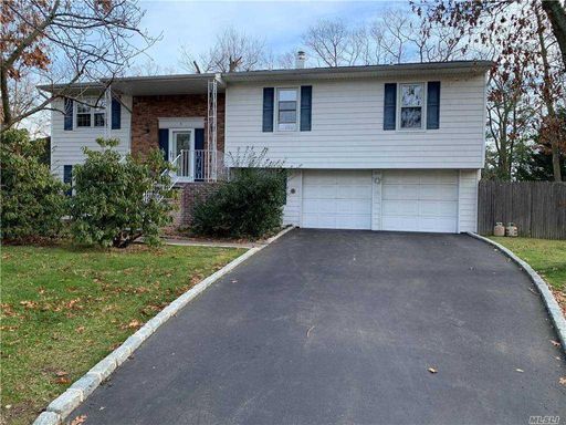 Image 1 of 11 for 3 Henearly Drive in Long Island, Miller Place, NY, 11764