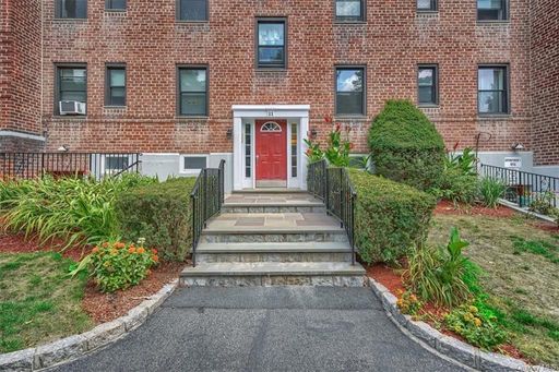 Image 1 of 21 for 14 S Broadway #11-1B in Westchester, Irvington, NY, 10533