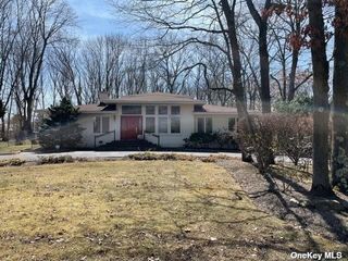 Image 1 of 25 for 48 Holly Drive in Long Island, Smithtown, NY, 11787