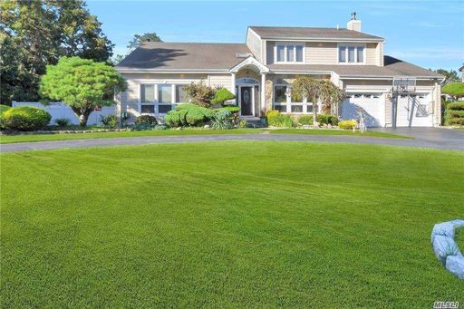Image 1 of 33 for 50 Annandale Rd in Long Island, Commack, NY, 11725