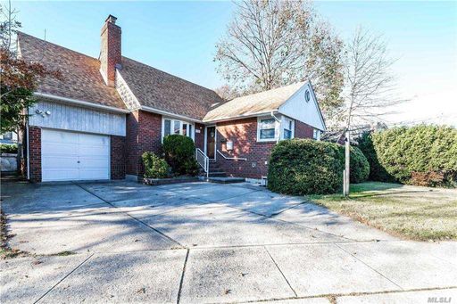 Image 1 of 22 for 24 Cedar Place in Long Island, Floral Park, NY, 11001