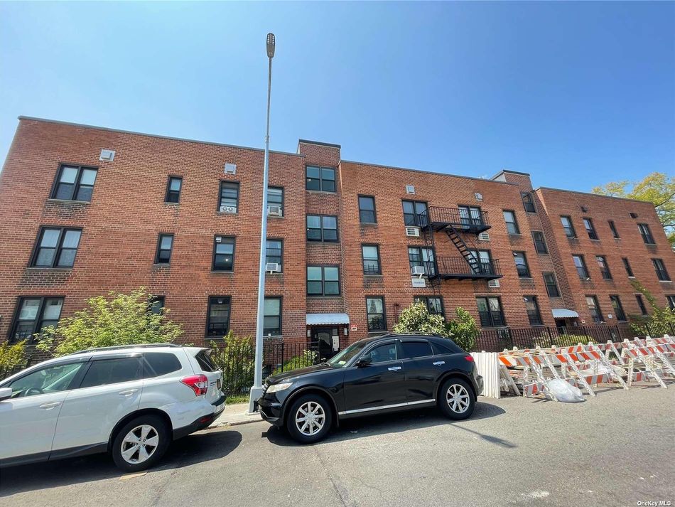 Image 1 of 14 for 61-10 183 Street #3F in Queens, Fresh Meadows, NY, 11365