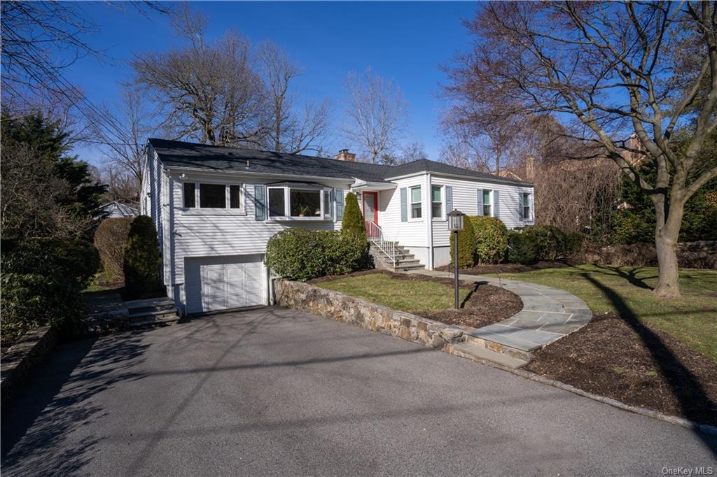 514 Pinebrook Boulevard in Westchester, New Rochelle, NY 10804