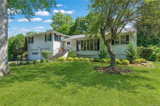 Image 1 of 35 for 87 Hanson Lane in Westchester, New Rochelle, NY, 10804