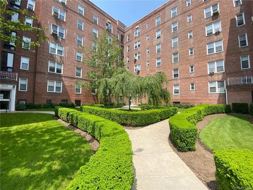 Image 1 of 12 for 5645 Netherland Avenue #6D in Bronx, NY, 10471
