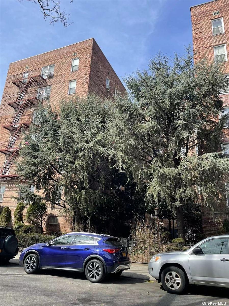 134-33 Blossom Avenue #2B in Queens, Flushing, NY 11355