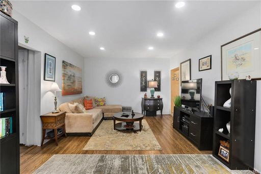 Image 1 of 17 for 294 Bronxville Road #3E in Westchester, Bronxville, NY, 10708