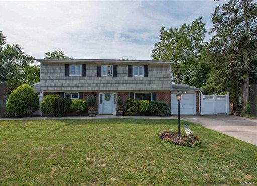 Image 1 of 21 for 212 Haypath Road in Long Island, Old Bethpage, NY, 11804