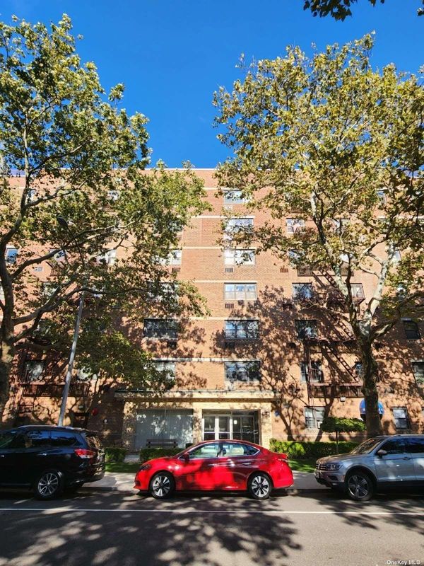 Image 1 of 16 for 15325 88 St #3G in Queens, Howard Beach, NY, 11414