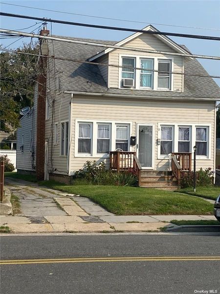 Image 1 of 1 for 13 Academy Street in Long Island, Patchogue, NY, 11772