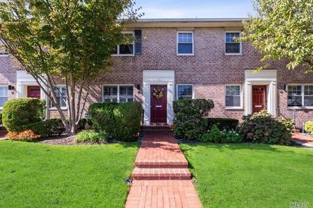 Image 1 of 16 for 4 S Lewis Place #B in Long Island, Rockville Centre, NY, 11570