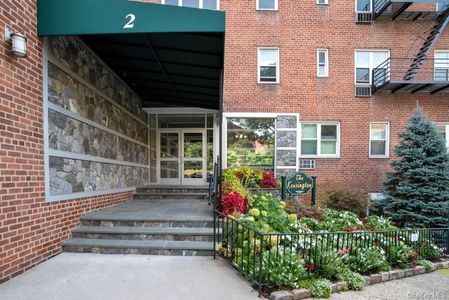 Image 1 of 20 for 2 Bronxville Rd #5D in Westchester, Bronxville, NY, 10708