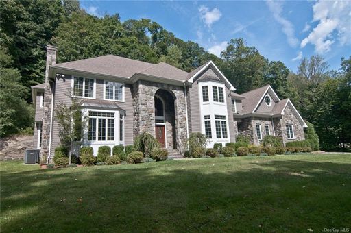 Image 1 of 18 for 698 Cross River Road in Westchester, Katonah, NY, 10536