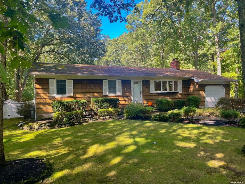 Image 1 of 18 for 384 Miller Place Road in Long Island, Miller Place, NY, 11764