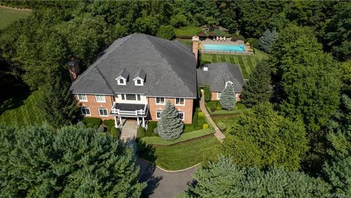 Image 1 of 35 for 16 Knightsbridge Manor Road in Westchester, Harrison, NY, 10577