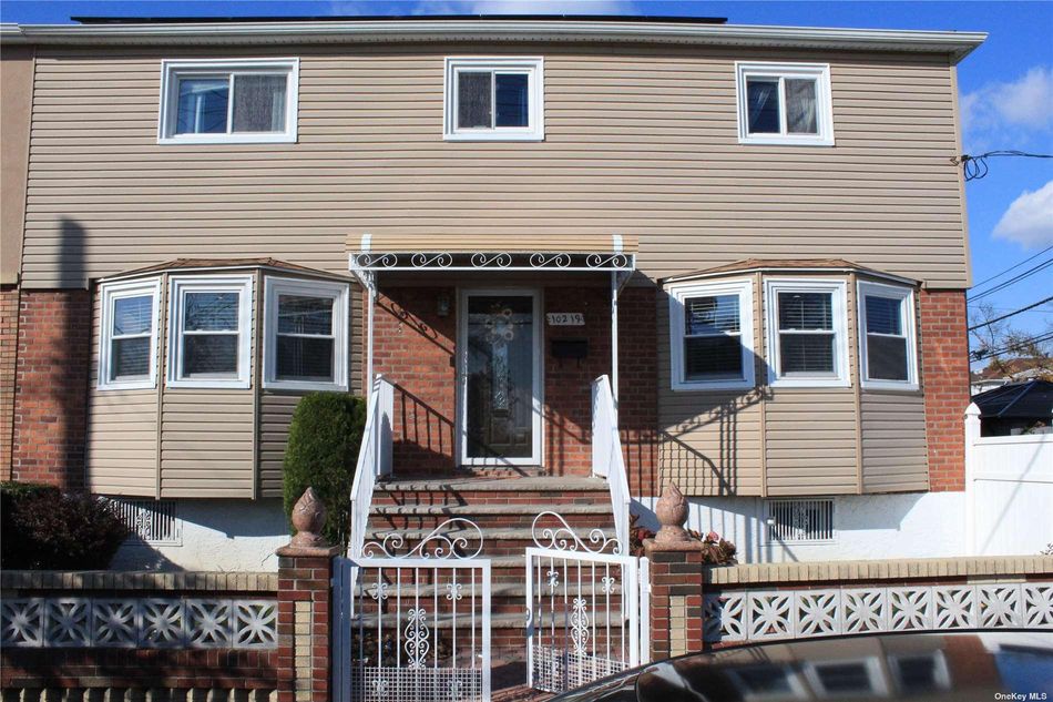 Image 1 of 18 for 10219 Seaview Avenue in Brooklyn, Canarsie, NY, 11236