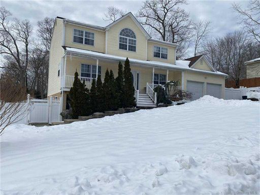 Image 1 of 23 for 8 Adrian Drive in Long Island, Ronkonkoma, NY, 11779