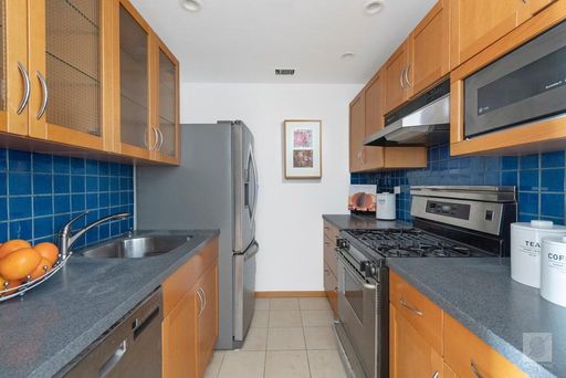 Image 1 of 10 for 148 West 23rd Street #8J in Manhattan, New York, NY, 10011