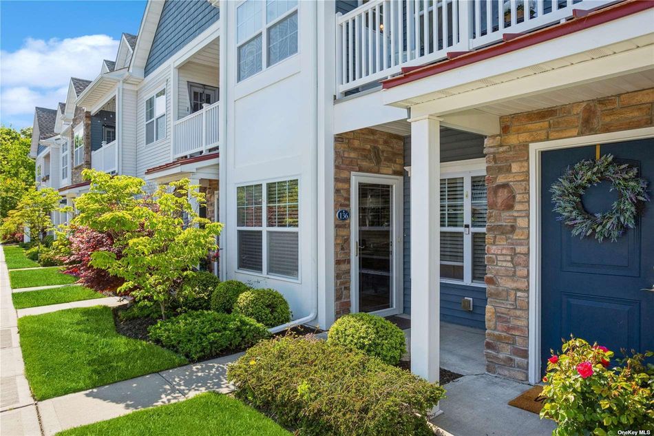 Image 1 of 36 for 137 Rosebud Court #137 in Long Island, Patchogue, NY, 11772