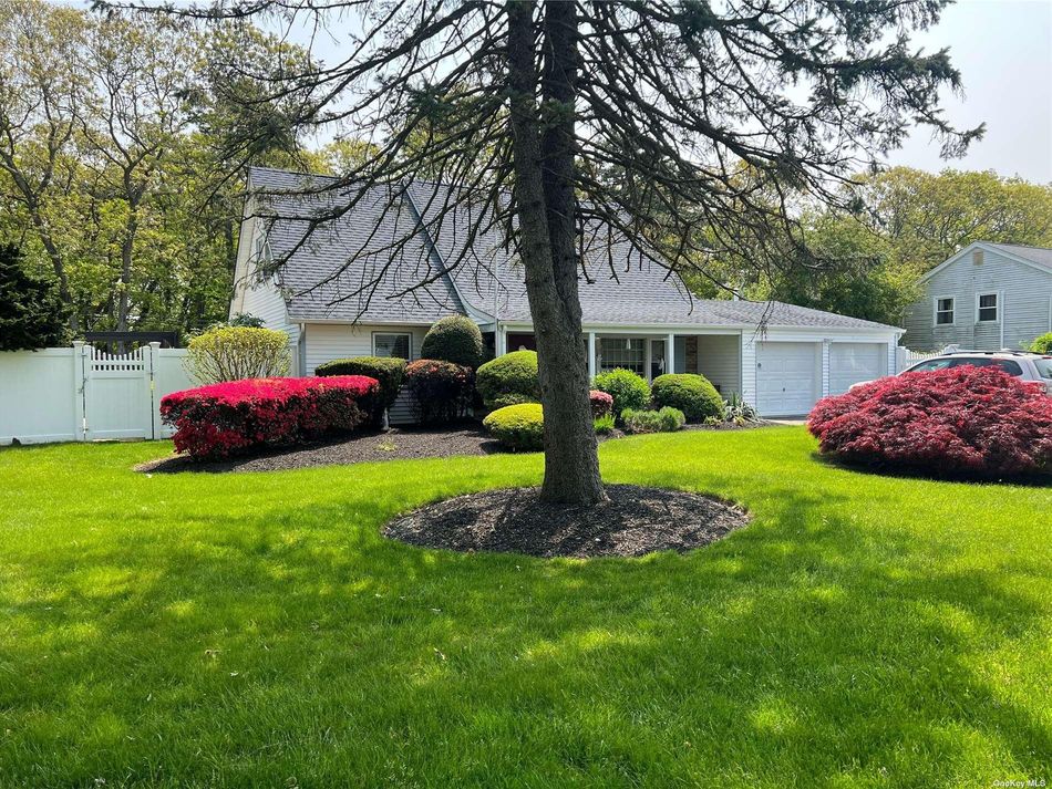 Image 1 of 20 for 15 Wintergreen Drive in Long Island, Coram, NY, 11727