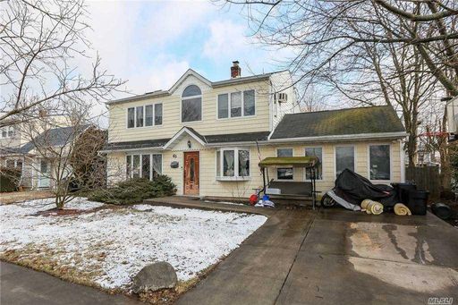 Image 1 of 20 for 63 Schoolhouse Rd in Long Island, Levittown, NY, 11756