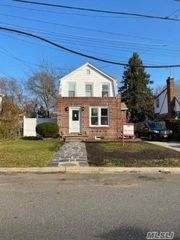 Image 1 of 24 for 5 Rhodes Ln in Long Island, W. Hempstead, NY, 11552