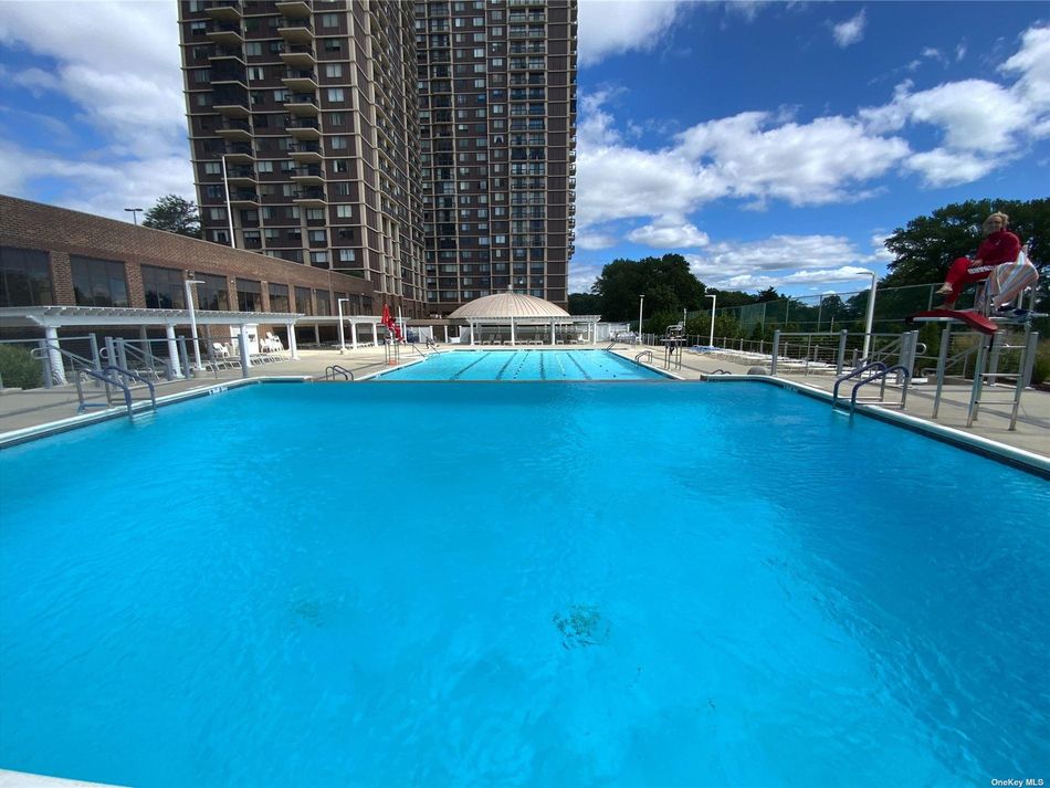 Image 1 of 8 for 27010 Grand Cental Parkway #11H in Queens, Floral Park, NY, 11005