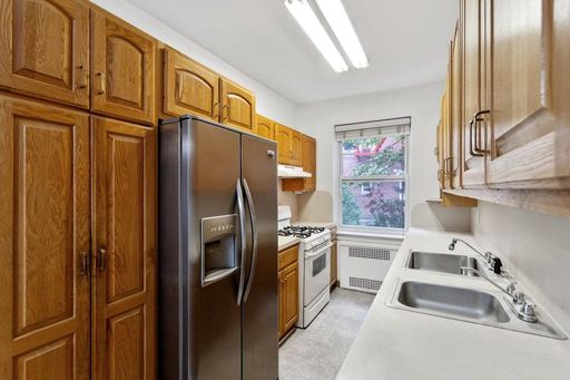 Image 1 of 17 for 915 East 17th Street #110 in Brooklyn, BROOKLYN, NY, 11230