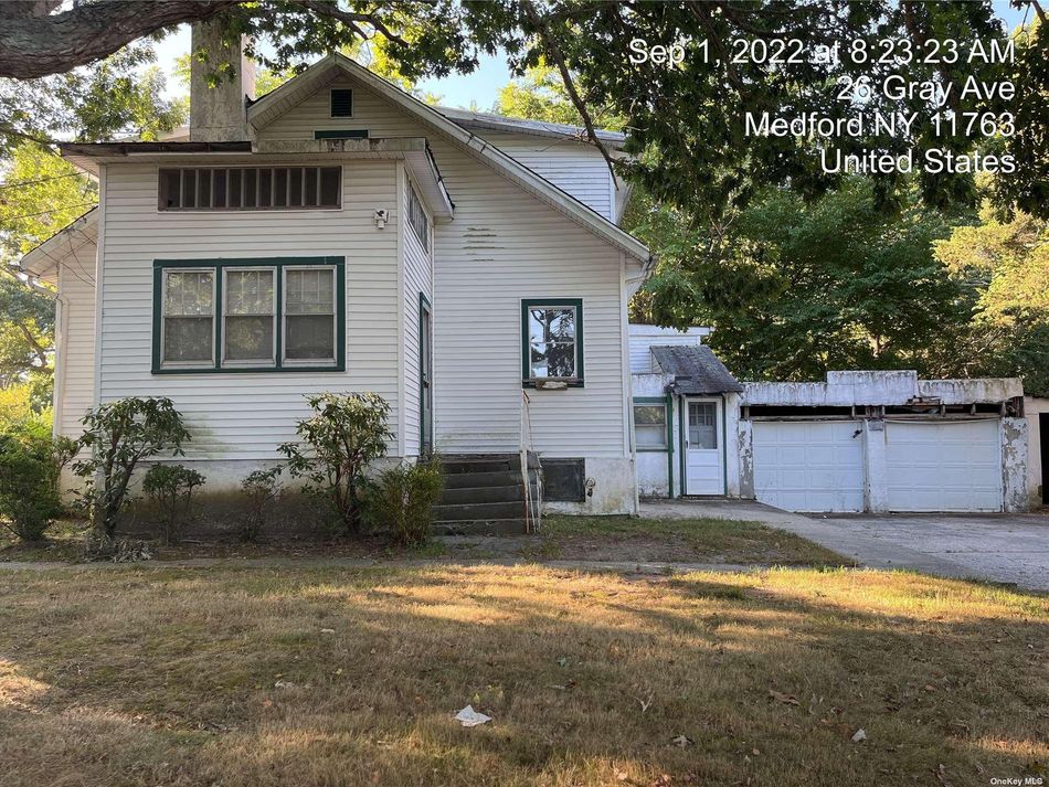 Image 1 of 27 for 28 Gray Avenue in Long Island, Medford, NY, 11763