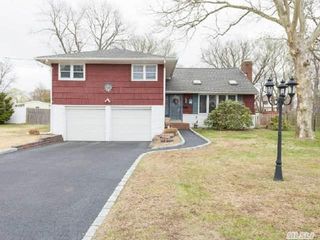 Image 1 of 17 for 43 E Secatogue Lane in Long Island, West Islip, NY, 11795