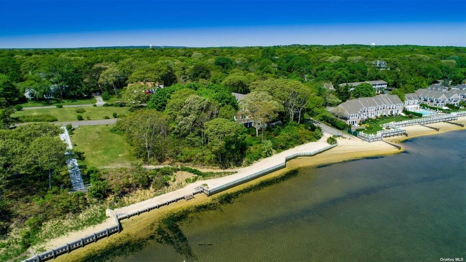 Image 1 of 35 for 11 Bay View Drive in Long Island, Hampton Bays, NY, 11946