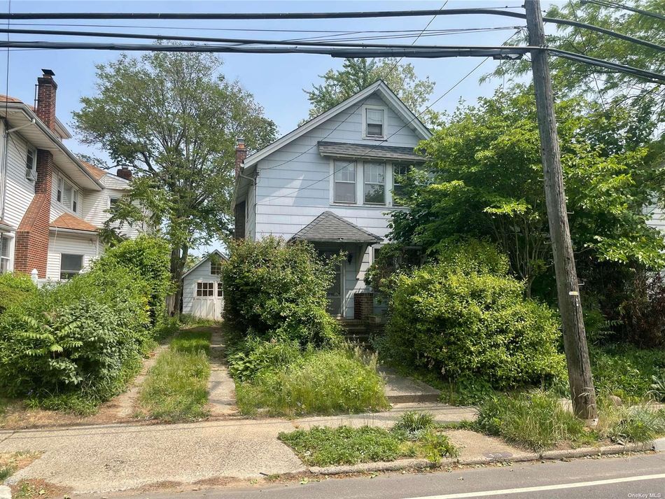 Image 1 of 8 for 99 N Corona Avenue in Long Island, Valley Stream, NY, 11580