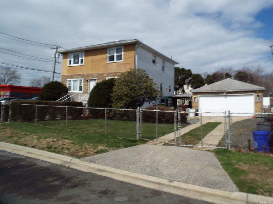 Image 1 of 28 for 604 4th Street in Long Island, W. Babylon, NY, 11704