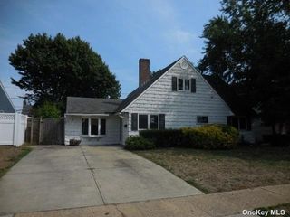 Image 1 of 22 for 27 Wishbone Lane in Long Island, Wantagh, NY, 11793