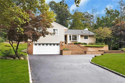 Image 1 of 33 for 25 Mimosa Drive in Long Island, East Hills, NY, 11576