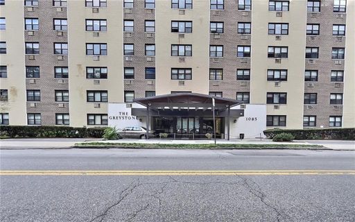 Image 1 of 32 for 1085 Warburton Avenue #107 in Westchester, Yonkers, NY, 10701