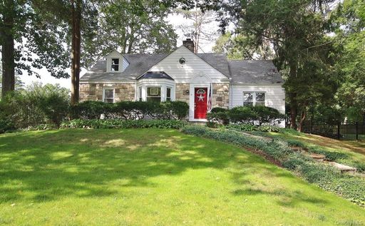Image 1 of 34 for 9 Maplewood Road in Westchester, Hartsdale, NY, 10530