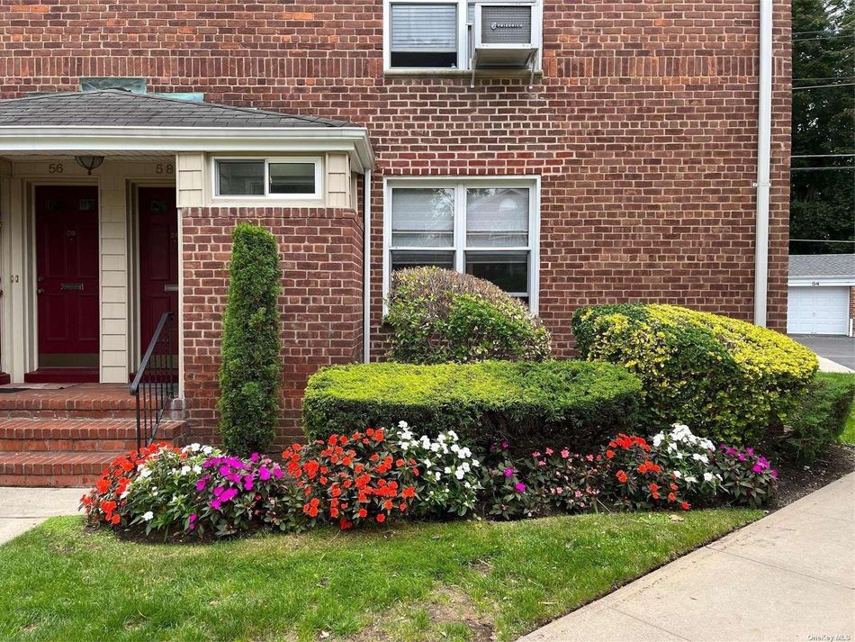 Image 1 of 8 for 58 Edwards St #1A in Long Island, Roslyn Heights, NY, 11577