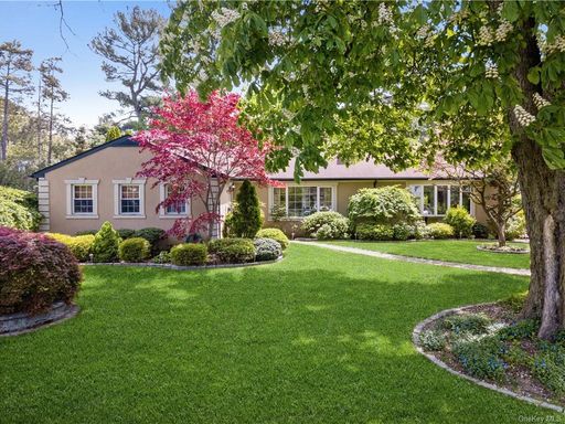 Image 1 of 33 for 658 Wolfs Lane in Westchester, Pelham, NY, 10803