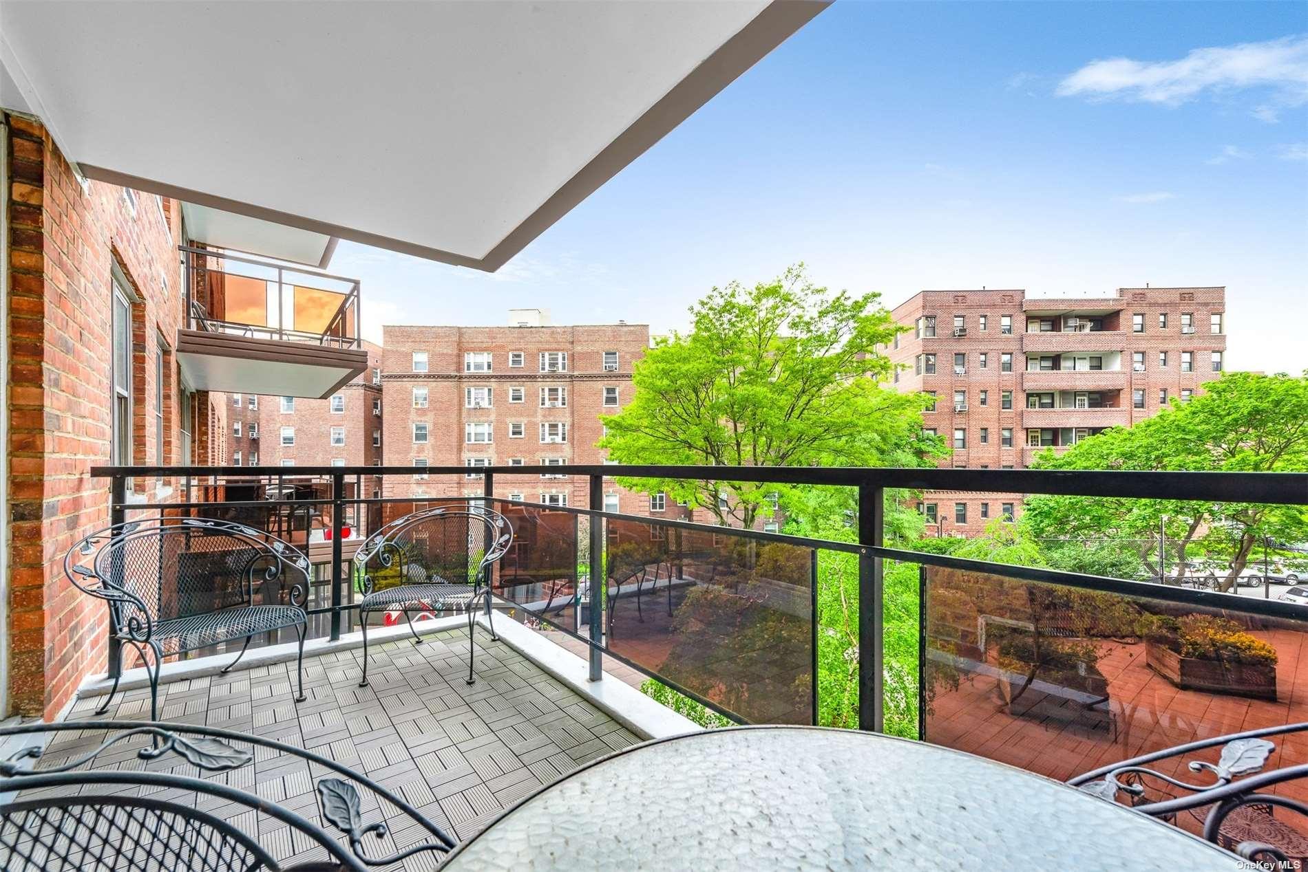 70-20 108th Street #3T in Queens, Forest Hills, NY 11375