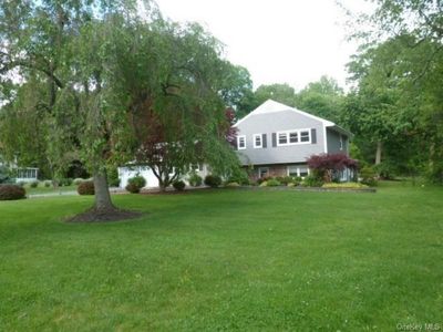 Image 1 of 44 for 135 Rolling Hills Road in Westchester, Thornwood, NY, 10594