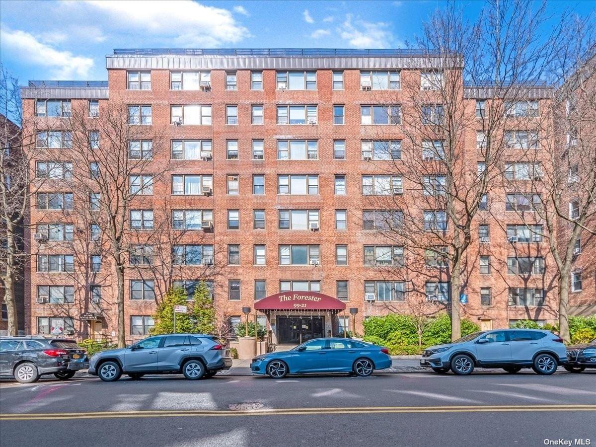 99-21 67 Road #6K in Queens, Forest Hills, NY 11375
