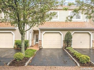 Image 1 of 29 for 188 Carriage Lane #lower in Long Island, Plainview, NY, 11803