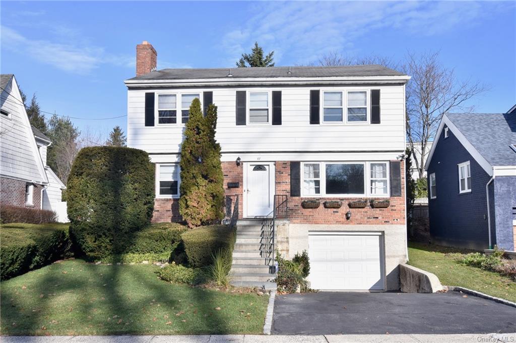 87 Reed Avenue in Westchester, Pelham, NY 10803