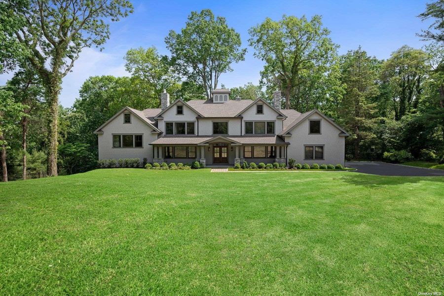 Image 1 of 30 for 147 Laurel Lane in Long Island, Laurel Hollow, NY, 11791