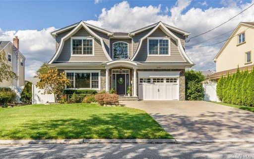 Image 1 of 32 for 2069 Lake End Road in Long Island, Merrick, NY, 11566
