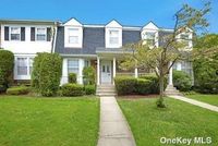 Image 1 of 26 for 108 Glen Way #108 in Long Island, Syosset, NY, 11791