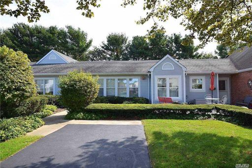 Image 1 of 28 for 15 Standish Drive #15 in Long Island, Mt. Sinai, NY, 11766